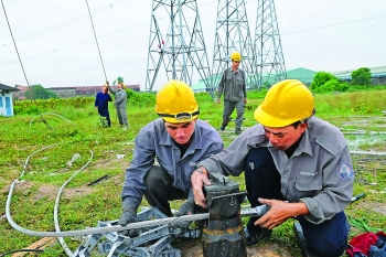 EVN seeks to ensure adequate power supply