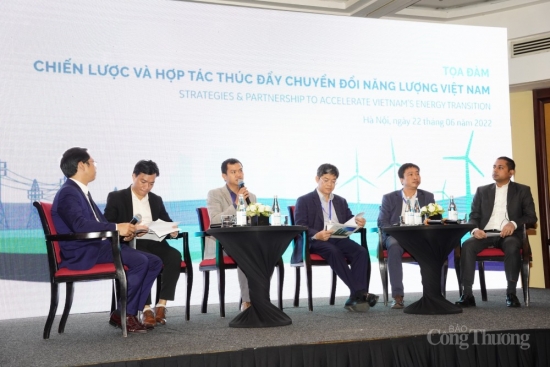 Tọa đàm “Chiến lược và hợp tác thúc đẩy chuyển đổi năng lượng cho Việt Nam”