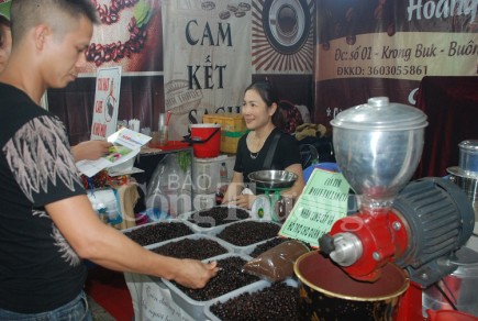 140 doanh nghiệp tham gia hội nghị xúc tiến xuất nhập khẩu nông sản tại Lào Cai