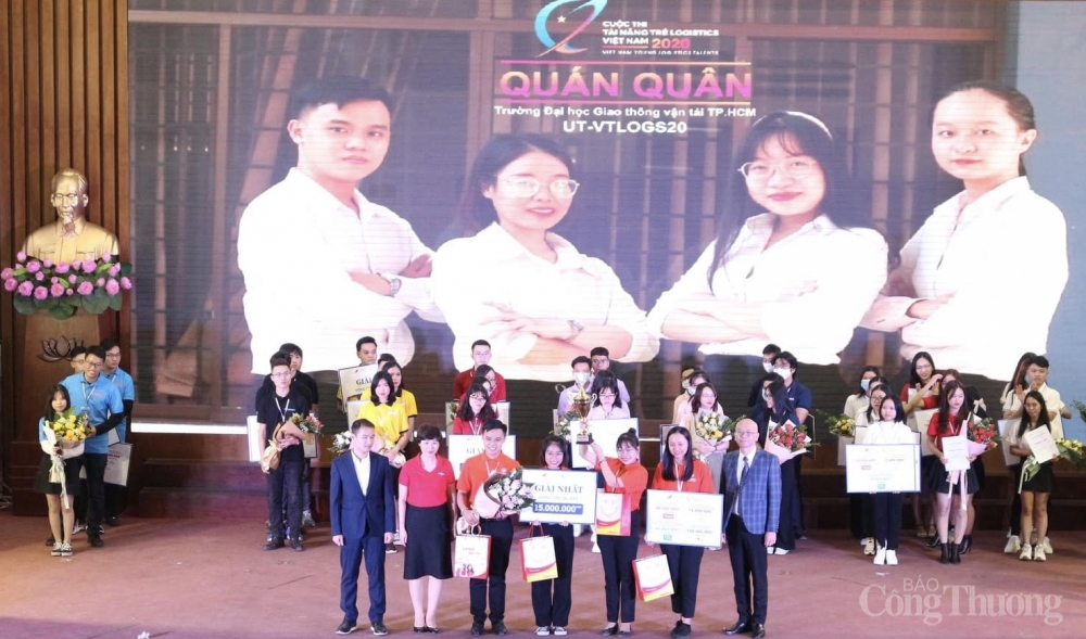 Đội thi VTLOGS20 trở thành quán quân Cuộc thi Tài năng trẻ Logistics Việt Nam