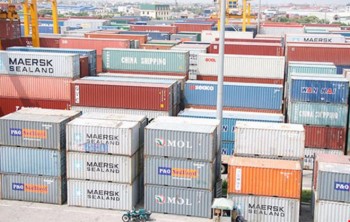 Hàng hóa về cảng chưa thanh toán nợ sẽ bị bán đấu giá