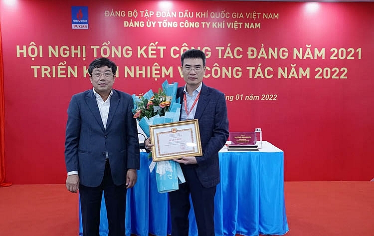 Đảng bộ PV GAS được Đảng ủy Tập đoàn Dầu khí Quốc gia Việt Nam khen thưởng Đơn vị tiêu biểu hoàn thành xuất sắc nhiệm vụ 2021