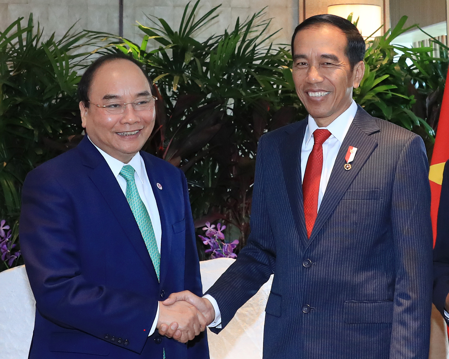 Thủ tướng Nguyễn Xuân Phúc tiếp xúc song phương Tổng thống Indonesia và Myanmar