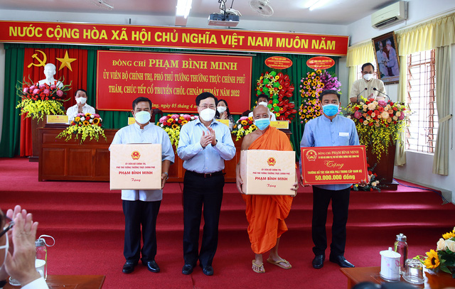 Phó Thủ tướng Thường trực chúc mừng Tết Chôl Chnăm Thmây tại Sóc Trăng - Ảnh 2.