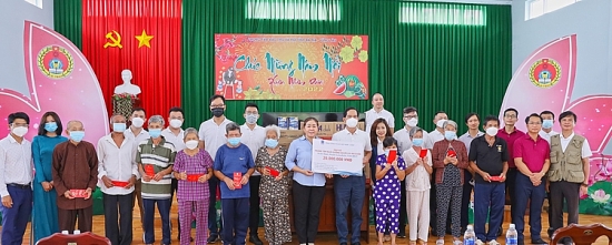 100 phần quà gửi tặng các cơ sở nhân đạo từ thiện Bà Rịa - Vũng Tàu