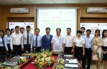 Bảo hiểm PVI và Bệnh viện Hữu nghị Việt Đức ký kết hợp tác bảo lãnh viện phí