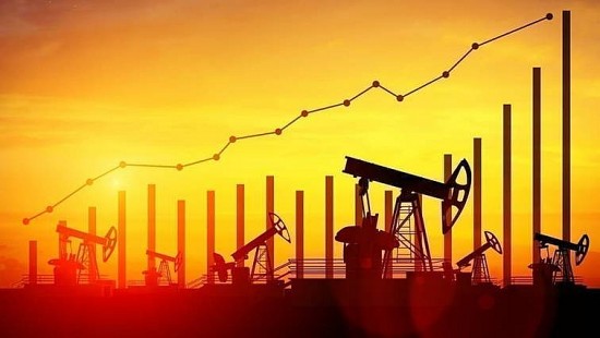 4 lý do khiến giá dầu thô sẵn sàng “tịnh tiến” đến mốc 150 USD/ thùng