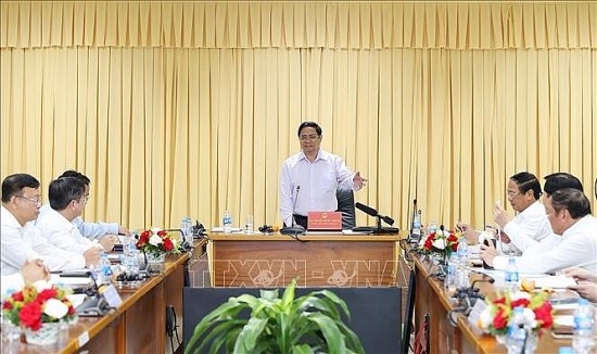 Thủ tướng Phạm Minh Chính thăm và làm việc với Tổng công ty Phát điện 2