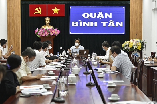 Phó Thủ tướng Vũ Đức Đam: Bình Tân là ‘tuyến đầu của tuyến đầu’ chống dịch