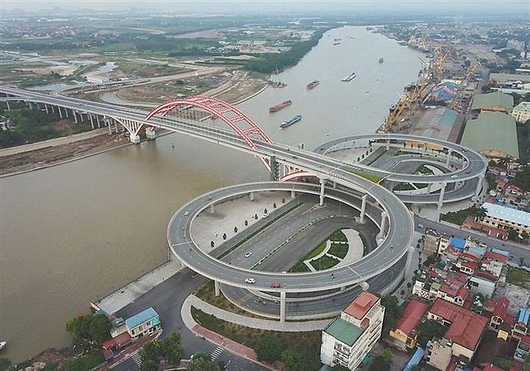 Cầu Hoàng Văn Thụ - Nối Trung tâm thành phố sang Khu đô thị Bắc sông Cấm