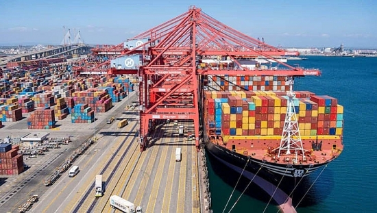 Sản xuất container kỷ lục không giải quyết được khủng hoảng chuỗi cung ứng