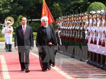 Chủ tịch nước Trần Đại Quang đón tiếp Tổng thống Iran Hassan Rouhani