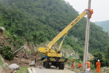 Tổng công ty Điện lực miền Nam: Giảm sự cố lưới điện do thiên tai