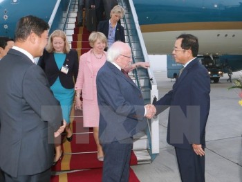 Tổng thống Ireland và phu nhân bắt đầu thăm cấp Nhà nước tới Việt Nam