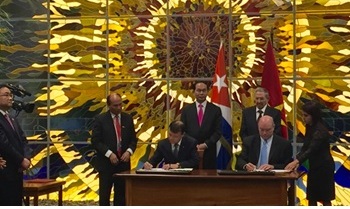 Việt Nam - Cu Ba ký kết thỏa thuận hợp tác giai đoạn 2016-2021