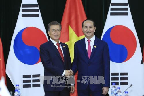 Chủ tịch nước Trần Đại Quang gặp Tổng Bí thư, Chủ tịch nước Lào và Thủ tướng Vương quốc Campuchia; hội kiến với Tổng thống Hàn Quốc
