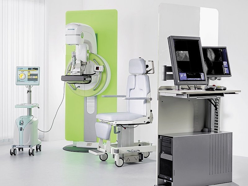 Máy chụp X-Quang sử dụng trong y tế.