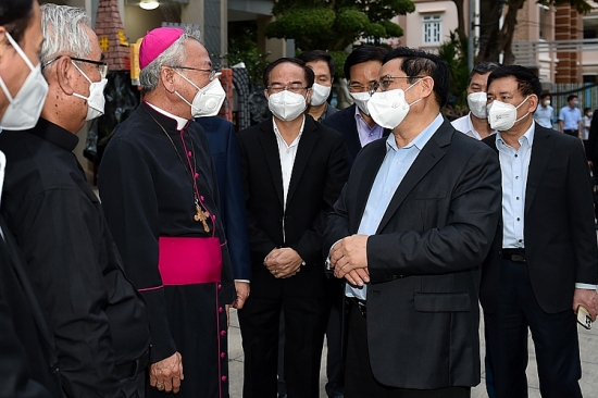 Thủ tướng chúc mừng lễ Giáng sinh, thăm và tặng quà đồng bào Công giáo tại tỉnh Bà Rịa - Vũng Tàu