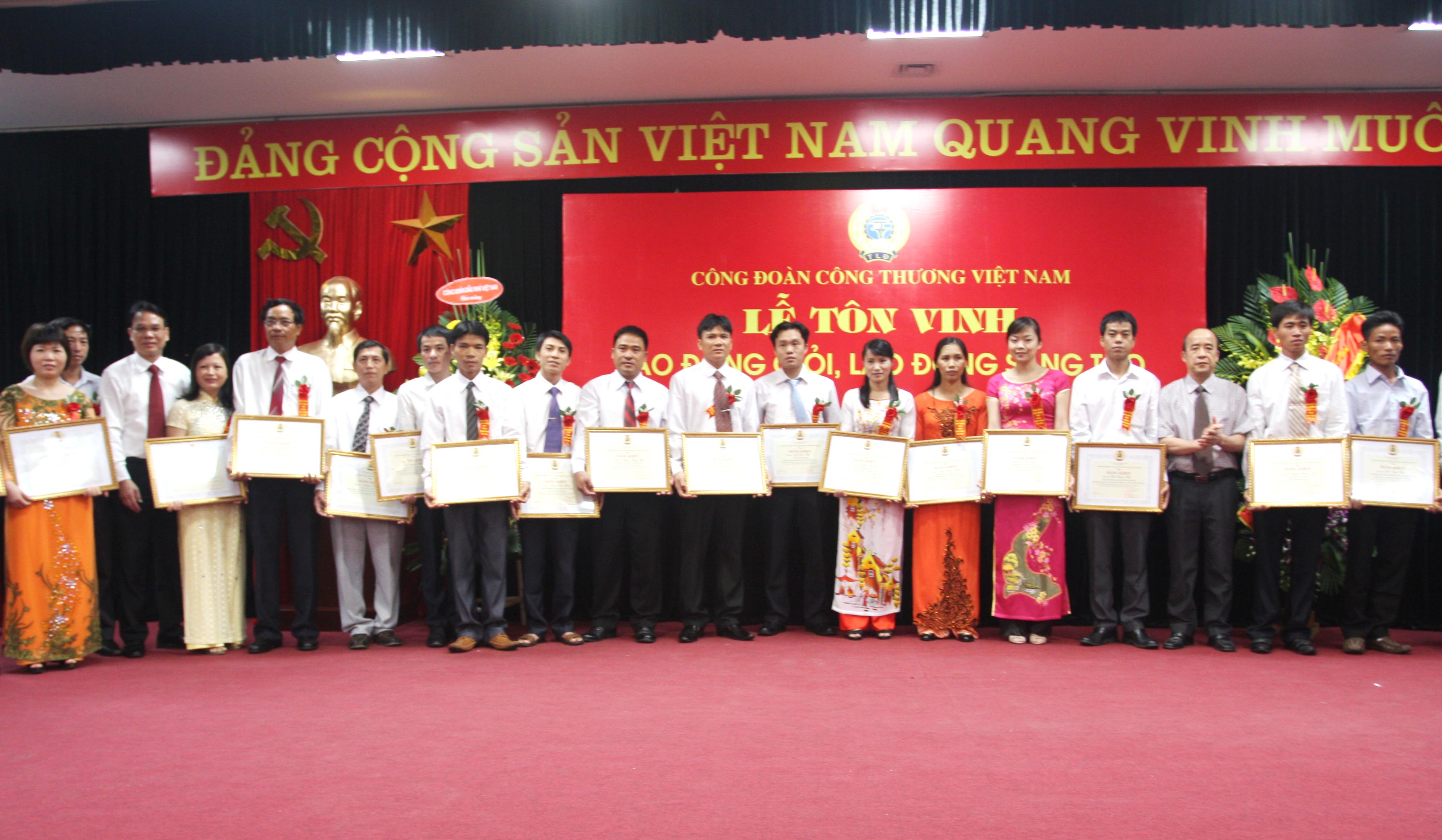 Công đoàn Công Thương Việt Nam: Điểm sáng trong phong trào thi đua