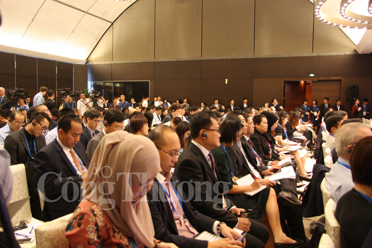 Đối thoại nhiều bên về APEC nhằm thực hiện thắng lợi mục tiêu Bogor
