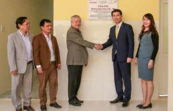 Trao tặng Phòng khám Khoa Sản - Nhi cho Trung tâm y tế huyện Krông Bông