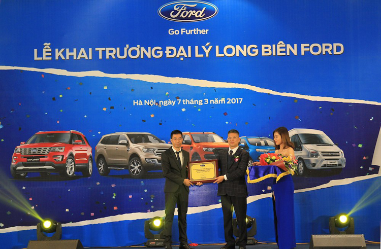 Khai trương Long Biên Ford tại Hà Nội