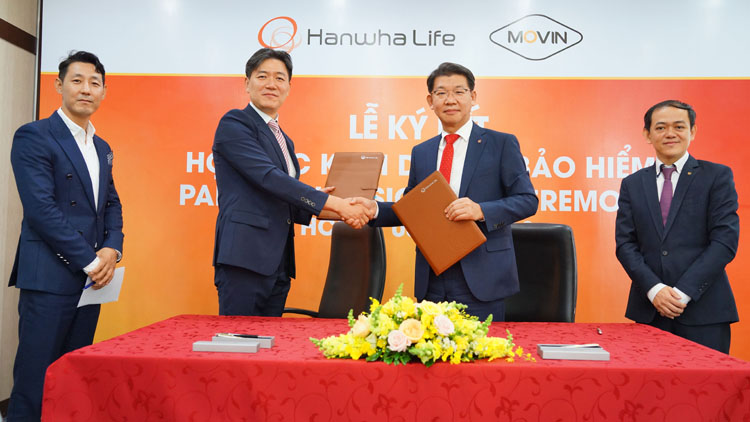 Hanwha Life Việt Nam hợp tác chiến lược với Movin