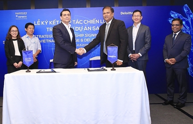 Suntory PepsiCo Việt Nam và Deloitte Consulting Việt Nam ký kết hợp tác chiến lược