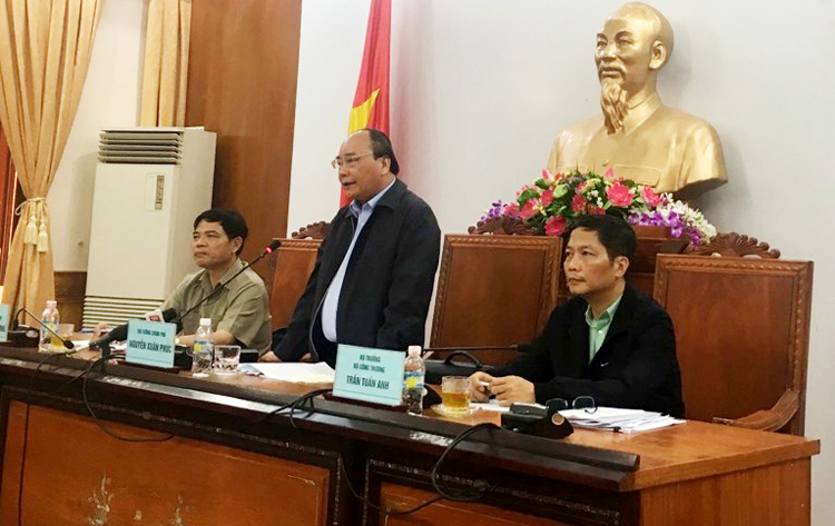 Bộ Công Thương: Ủng hộ 5 tấn lương khô cho đồng bào vùng lũ Bình Định