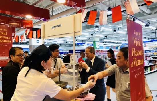 Cơ hội nào đưa hàng Việt vào Singapore qua sàn thương mại điện tử?