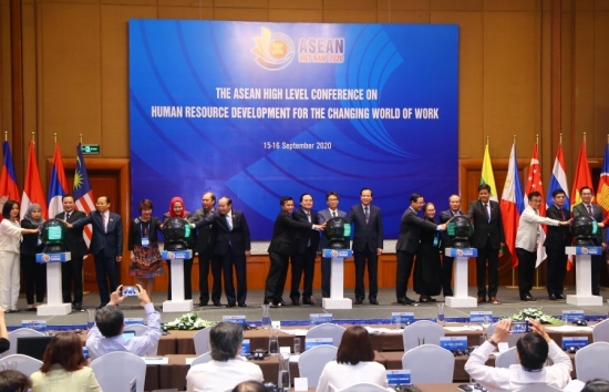 Phát triển nguồn nhân lực: Ưu tiên của Năm Chủ tịch ASEAN 2020