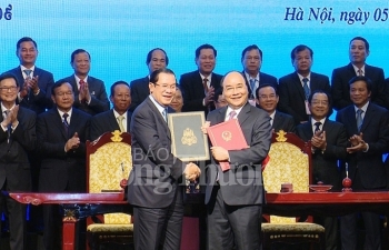 Việt Nam - Campuchia ký kết văn kiện về phân giới cắm mốc