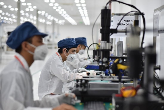 Việt Nam – Hàn Quốc: Cơ hội hình thành chuỗi liên kết giá trị sản xuất bền vững trong điện thoại