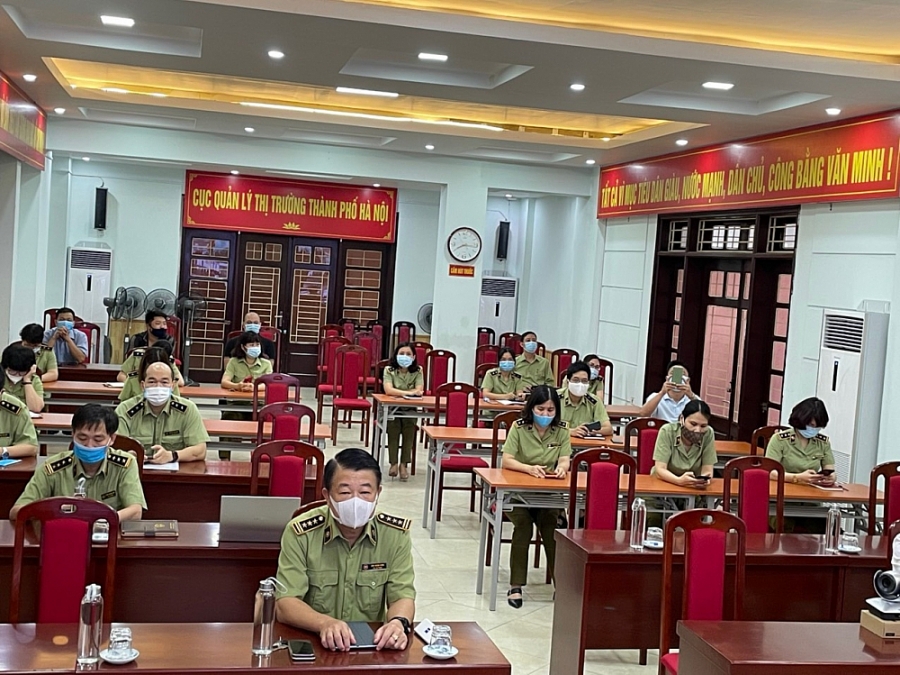Cục QLTT Hà Nội tuyên truyền triển khai thực hiện Nghị quyết Đại hội Đảng các cấp