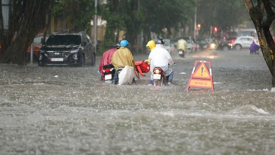 Hà Nội: Nhiều tuyến đường phố có nguy cơ ngập lụt cao