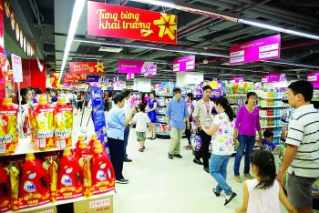 Foreign retailers challenge survival of domestic firms