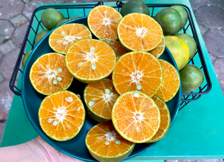 Nhu cầu tăng cao, hoa quả bổ sung vitamin C “cháy hàng”