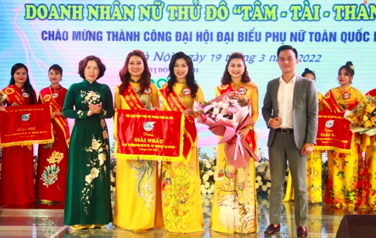 Nữ doanh nhân Hà Nội tỏa sáng với Tâm - Tài - Thanh lịch