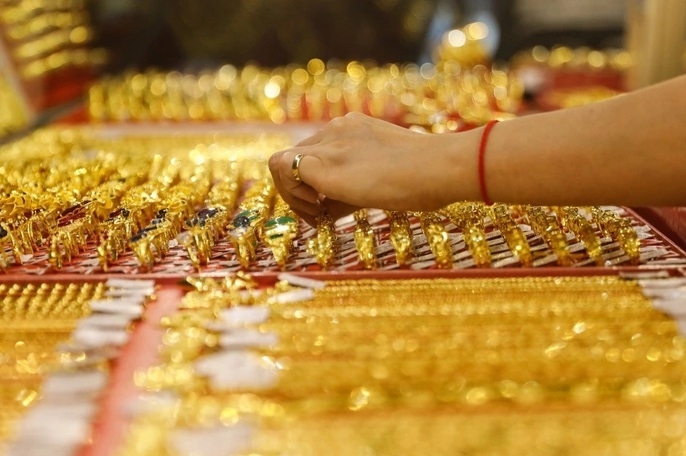 Vàng giữ ngưỡng giao dịch hơn 69 triệu đồng/ lượng bán ra