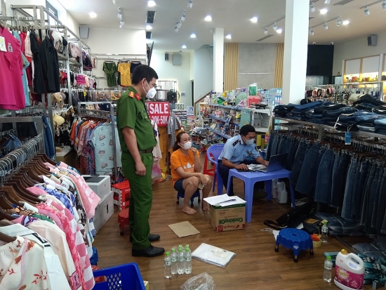 Tây Ninh: Xử phạt cơ sở kinh doanh hàng hóa giả mạo nhãn hiệu trên mạng