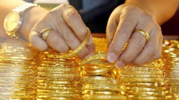 Giá vàng hôm nay 7/7/2024: Chênh lệch giá vàng trong nước và thế giới chỉ còn hơn 2,5 triệu đồng/lượng