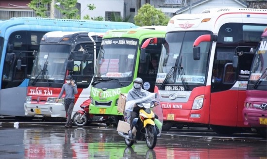 Hiệp hội, doanh nghiệp và người dân đồng tình với quyết định giảm thuế xăng dầu