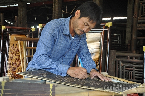 Nghệ nhân Nguyễn Văn Kỷ: Người thổi hồn Việt vào tranh tre Xuân Lai