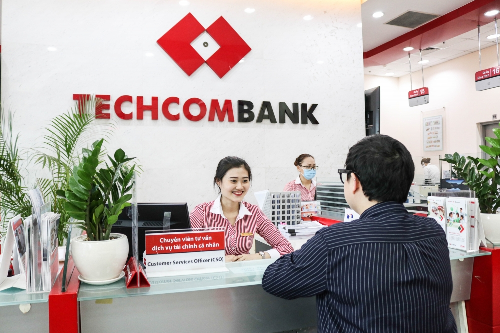 Techcombank nhận hai giải thưởng về dịch vụ ngân hàng