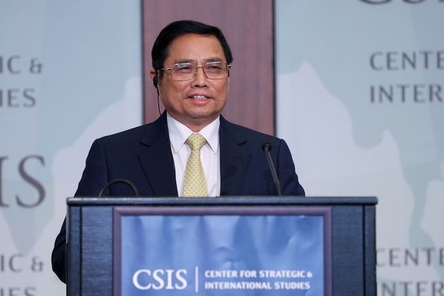 Thủ tướng Phạm Minh Chính: Những lựa chọn của Việt Nam trong một thế giới đầy biến động, cạnh tranh chiến lược - Ảnh 1. Thủ tướng Phạm Minh Chính phát biểu tại Trung tâm nghiên cứu Chiến lược và Quốc tế Hoa Kỳ (CSIS) 