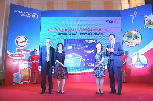Thẻ tín dụng du lịch có tính năng hoàn tiền đầu tiên tại Việt Nam