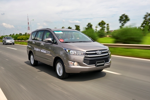 Toyota Việt Nam hỗ trợ giá cho khách mua xe Vios và Innova