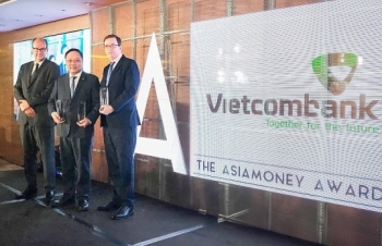 Vietcombank nhận 3 giải thưởng của Asiamoney