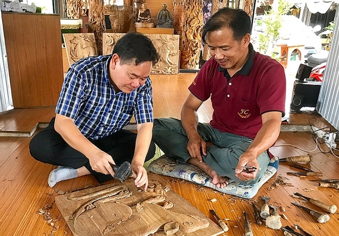 Nghệ nhân Nguyễn Viết Thạnh: Ghi dấu ấn trong nghề điêu khắc