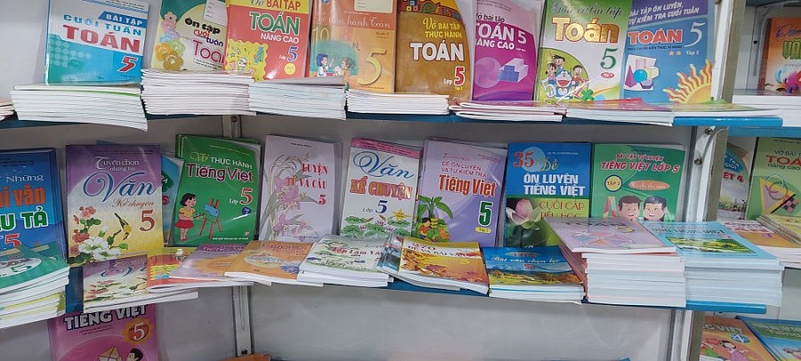 Bộ Giáo dục và Đào tạo ban hành Chị thị về sử dụng sách giáo khoa, sách tham khảo